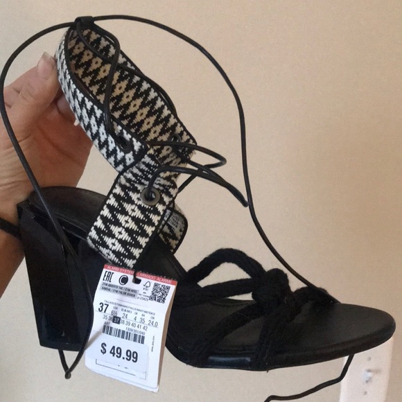 Zara black and white lace up block heel size 37 - Picture 2 of 5